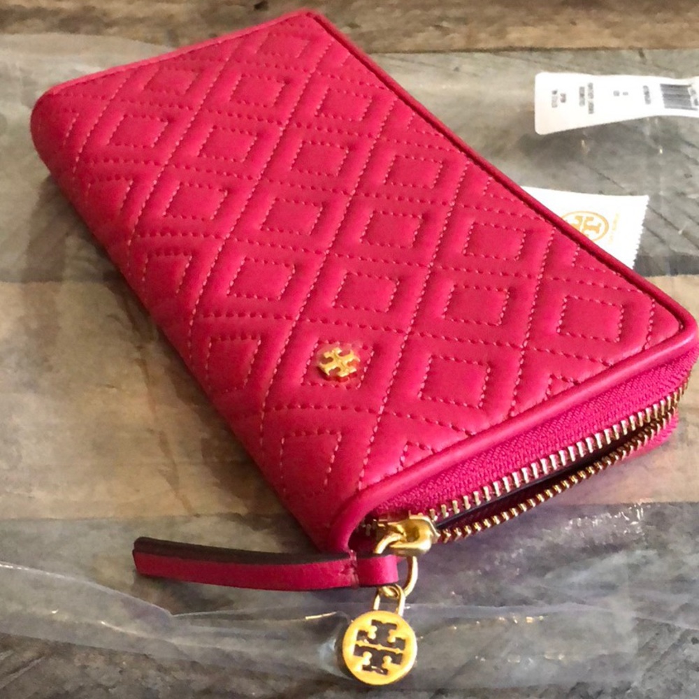 NWT Tory Burch Fleming Zip Continental Wallet